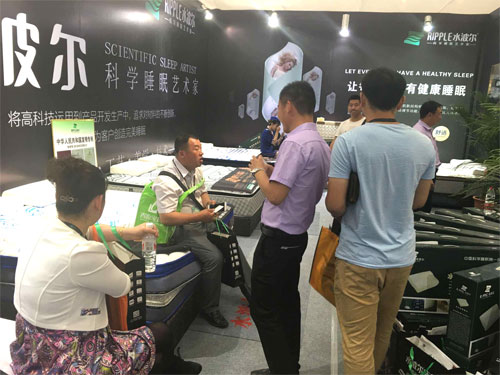 国产精品99无码一区二蜜桃活动现场